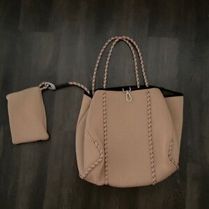 Women’s Neoprene Tote Bag in Blush Pink